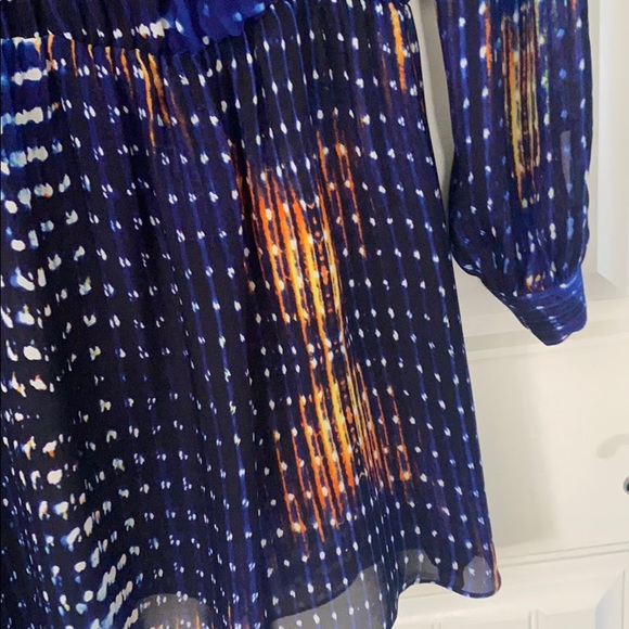 Parker Silk mini dress. Blue print. Low cut - Picture 2 of 2